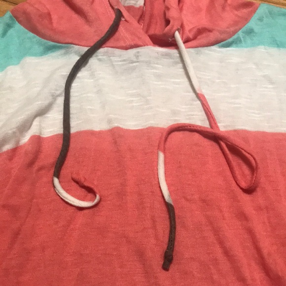 Pullover - Picture 2 of 3